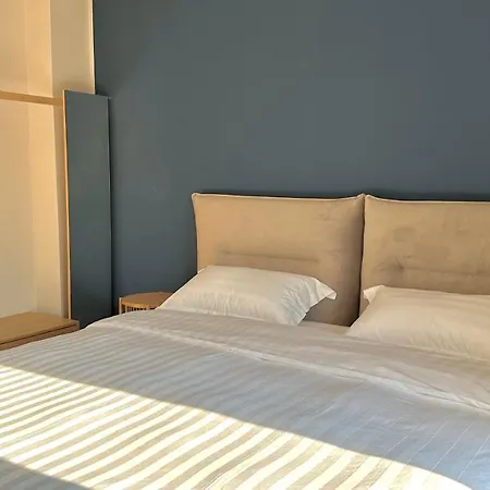 Homely 2