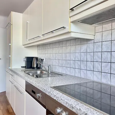 Homely 2 Apartment